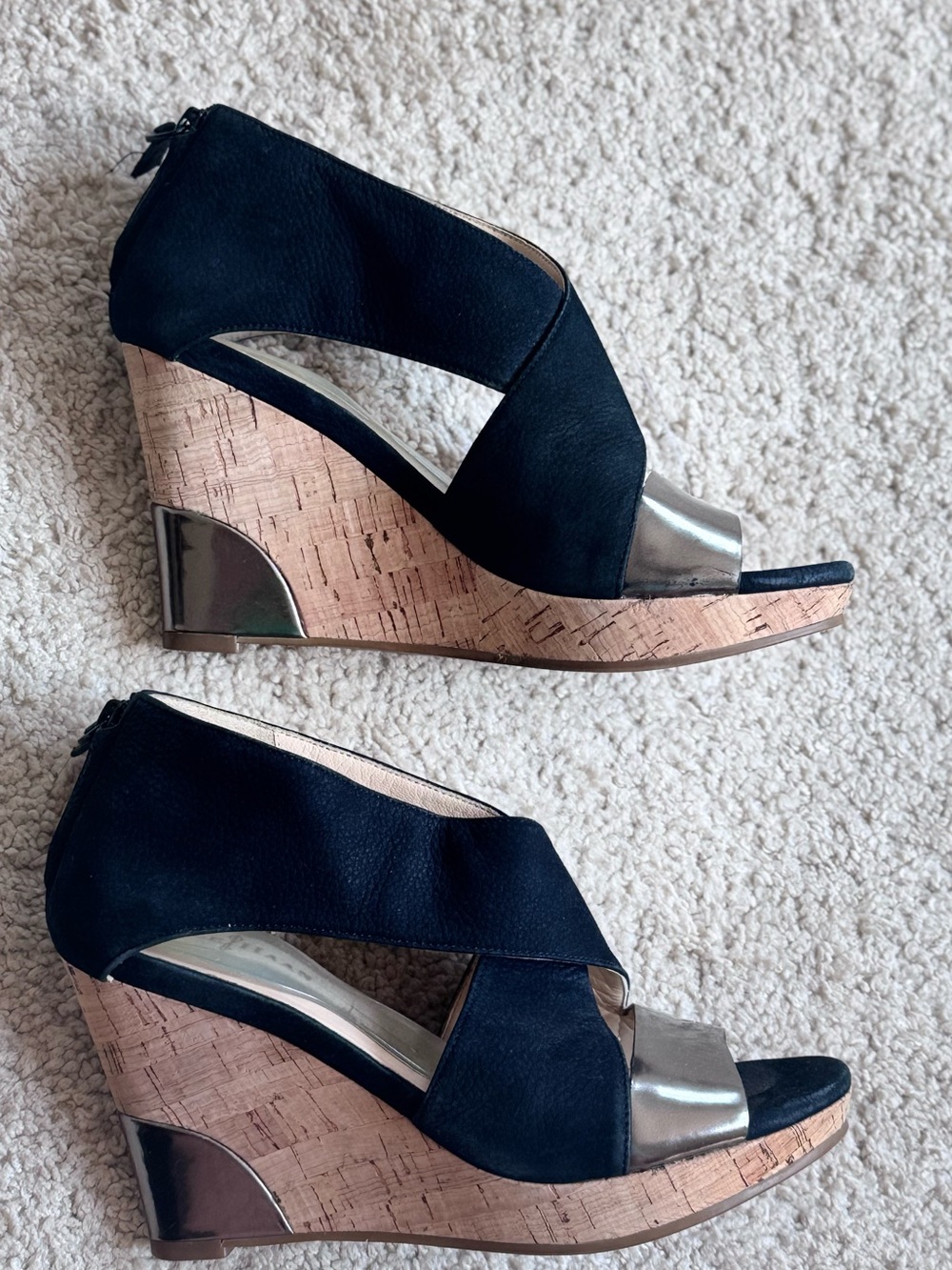 Cole Haan Irving Cork Wedge Sandals – Black/Metallic Size 5, Nike Air Technology